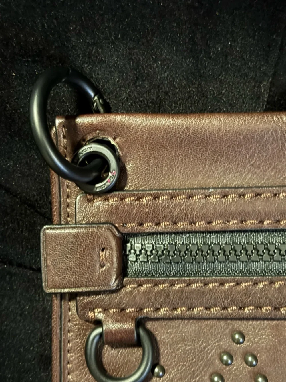 Coach Pouch 22 With Studs - Picture 3 of 3